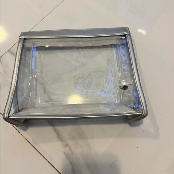 Silver Lord and Taylor cosmetics bag - Picture 4 of 4